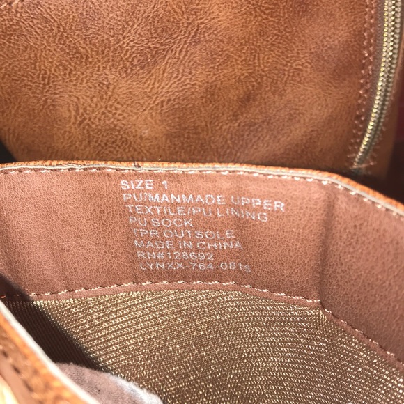 Boots - Picture 5 of 6